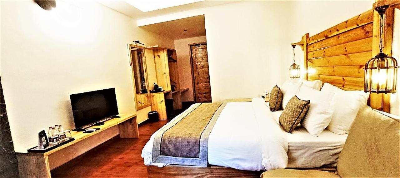 Welcomheritage Tarangi Ramganga Resort Marchula Exterior foto